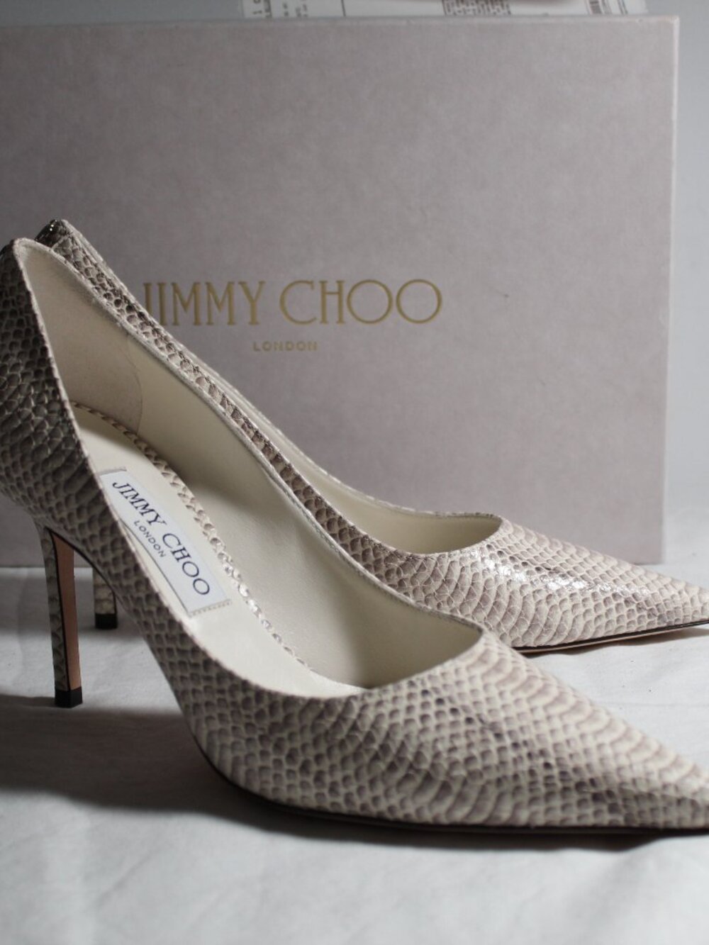 NWB Jimmy Choo Snakeskin Print Embossed Pointed Toe Pumps 39